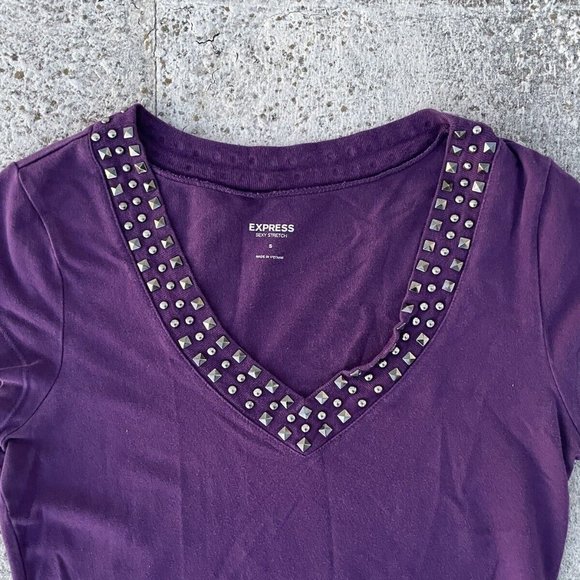 Express Women Top Stud V Neck Sexy Stretch Purple Tee Size S - Picture 2 of 8